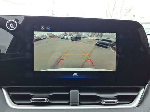 Used 2025 Chevrolet Equinox LT image 25