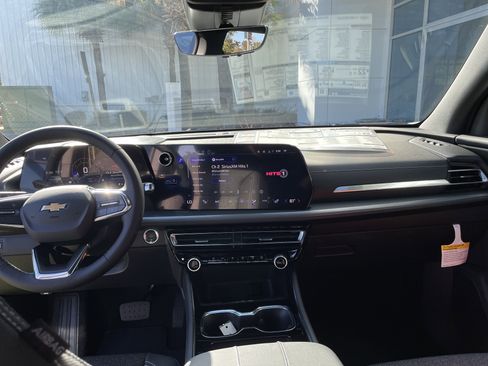 New 2026 Chevrolet Traverse LT image 32