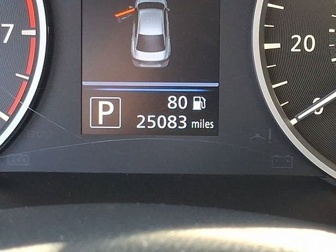 Certified 2021 Nissan Sentra S image 20