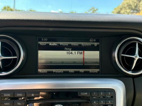 Used 2015 Mercedes-Benz SLK 250 image 14