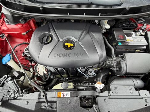Used 2013 Hyundai Elantra GT w/ Tech Pkg FWD image 30