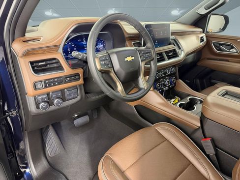 Used 2023 Chevrolet Tahoe High Country w/ Premium Package AWD/4WD image 4