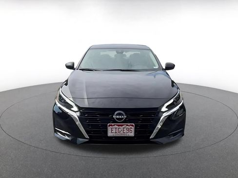 Used 2025 Nissan Altima 2.5 SV FWD image 4