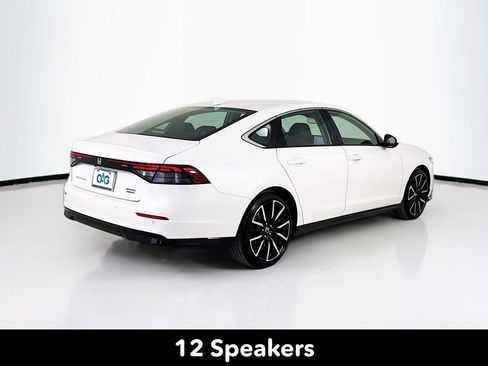 Used 2025 Honda Accord Touring image 8