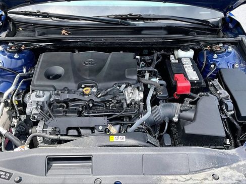 Used 2023 Toyota Camry SE w/ Cold Weather Package FWD image 10