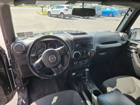 Used 2018 Jeep Wrangler Unlimited Sport S AWD/4WD image 12