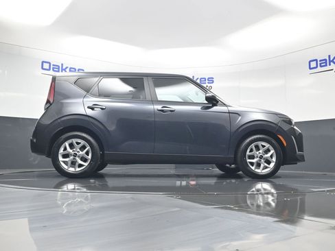 Certified 2025 Kia Soul LX w/ LX Technology Package image 43