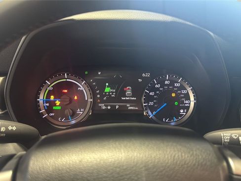 Used 2023 Toyota Highlander LE image 15