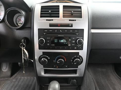 Used 2010 Dodge Charger SXT AWD/4WD image 26