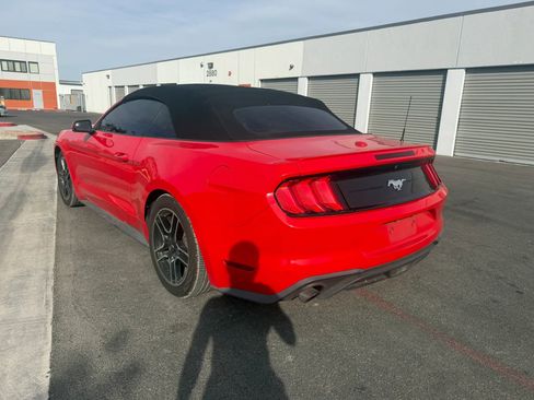 Used 2020 Ford Mustang Premium image 4