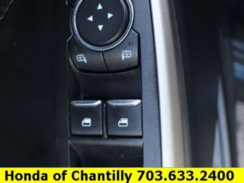 Used 2022 Ford Explorer XLT w/ Equipment Group 202A image 22