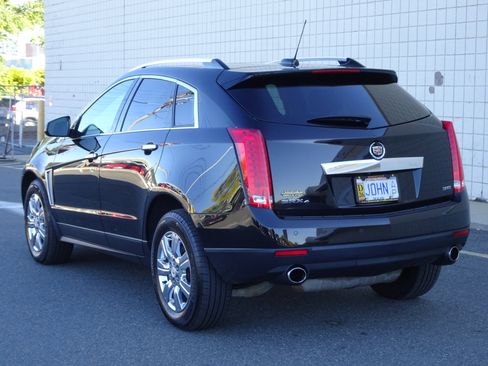 Used 2016 Cadillac SRX Luxury w/ Driver Awareness Package image 5