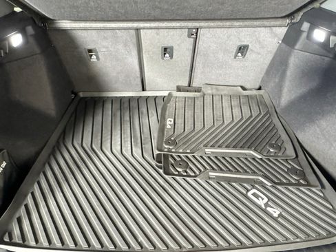 Used 2025 Audi Q4 e-tron Premium Plus w/ Premium Plus image 25