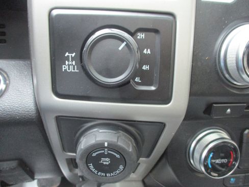 Used 2018 Ford F150 Lariat w/ Equipment Group 502A Luxury image 21