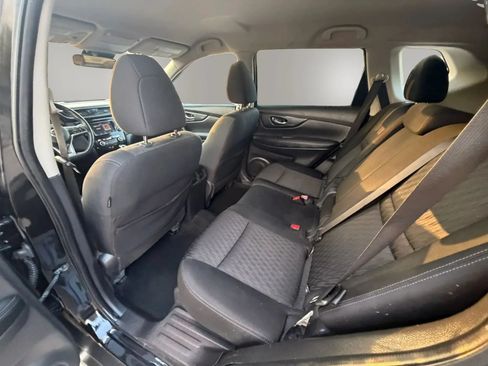 Used 2019 Nissan Rogue SV FWD image 23