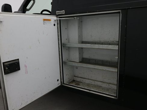 Used 2022 Ford E-350 and Econoline 350 Super Duty w/ Power Windows & Locks Group RWD image 10