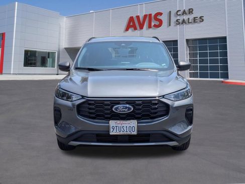 Used 2025 Ford Escape ST-Line AWD/4WD image 2