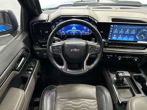 Used 2022 Chevrolet Silverado 1500 ZR2 w/ Technology Package AWD/4WD image 25