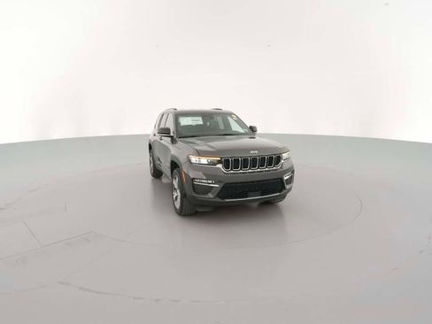 New 2025 Jeep Grand Cherokee Limited image 17