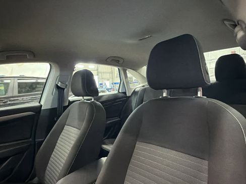 Used 2023 Volkswagen Jetta S image 9