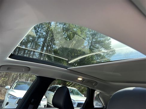 Used 2025 INFINITI QX50 Luxe image 29