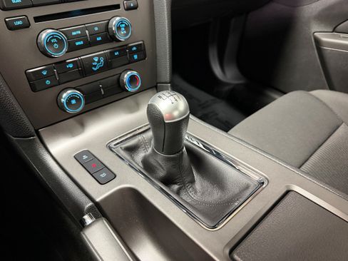 Used 2012 Ford Mustang Coupe w/ V6 Performance Pkg RWD image 17
