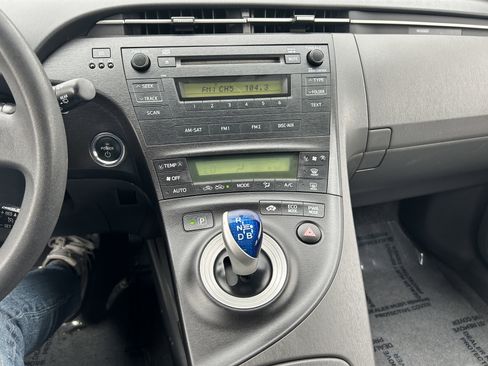 Used 2011 Toyota Prius Two image 15