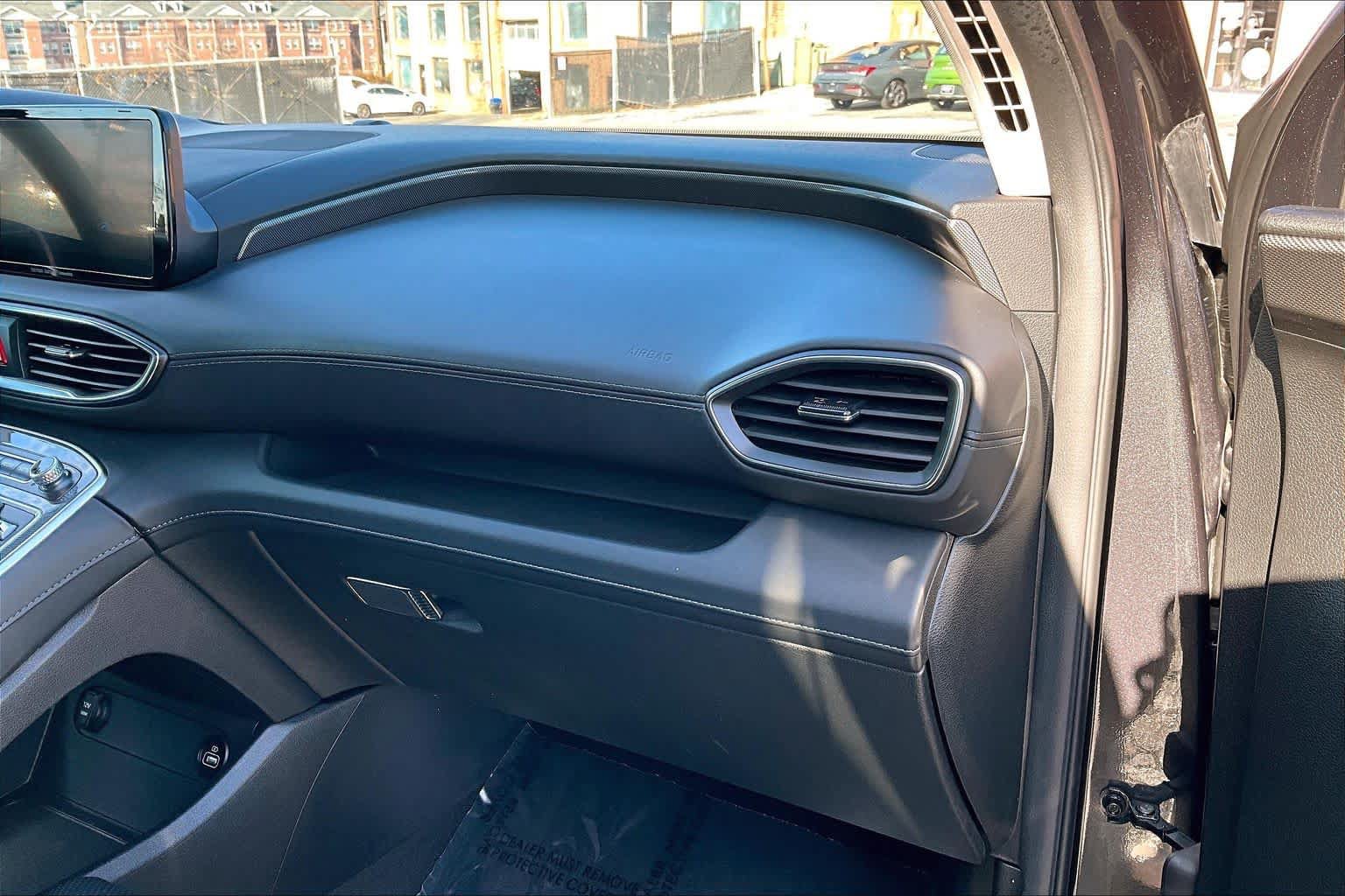 Used 2023 Hyundai Santa Fe SEL w/ Premium Package FWD image 19