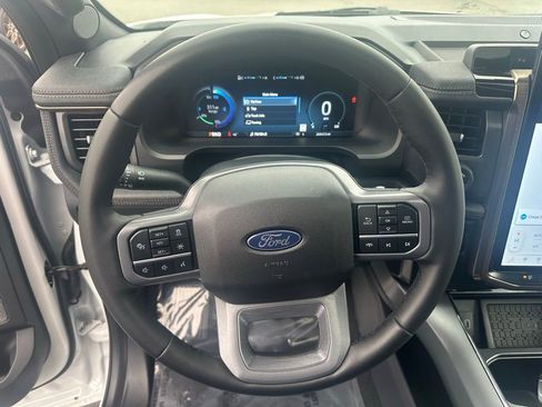 Used 2025 Ford F150 Lightning Lariat AWD/4WD image 17