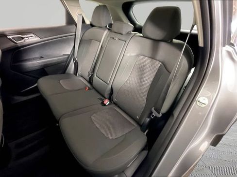 Used 2025 Kia Sportage LX FWD image 20
