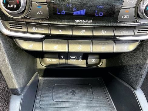 Used 2020 Hyundai Santa Fe Limited FWD image 16