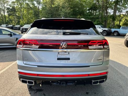 Used 2024 Volkswagen Atlas Cross Sport SEL Premium R-Line AWD/4WD image 7