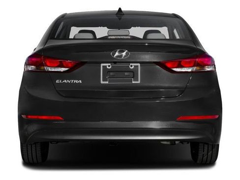 Used 2017 Hyundai Elantra SE w/ SE A/T Tech Package 03 FWD image 8