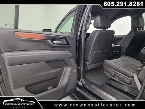 Used 2025 GMC Yukon XL Denali AWD/4WD image 25