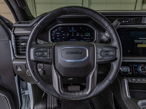 Used 2026 GMC Sierra 2500 Denali Ultimate w/ Max Trailering Package AWD/4WD image 12