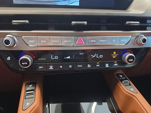 Certified 2025 Kia Telluride EX X-Line AWD/4WD image 24
