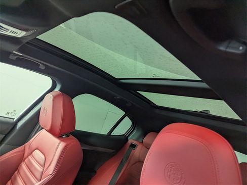 New 2025 Alfa Romeo Stelvio Sprint w/ Convenience Package image 13