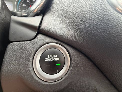 Used 2024 Chevrolet Equinox LT AWD/4WD image 32