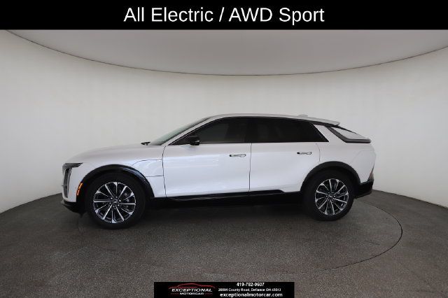 Used 2024 Cadillac Lyriq Sport w/ LPO, Floor Liner Package AWD/4WD image 6