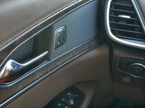 Used 2018 Lincoln MKX Reserve w/ Driver Assistance Package image 26