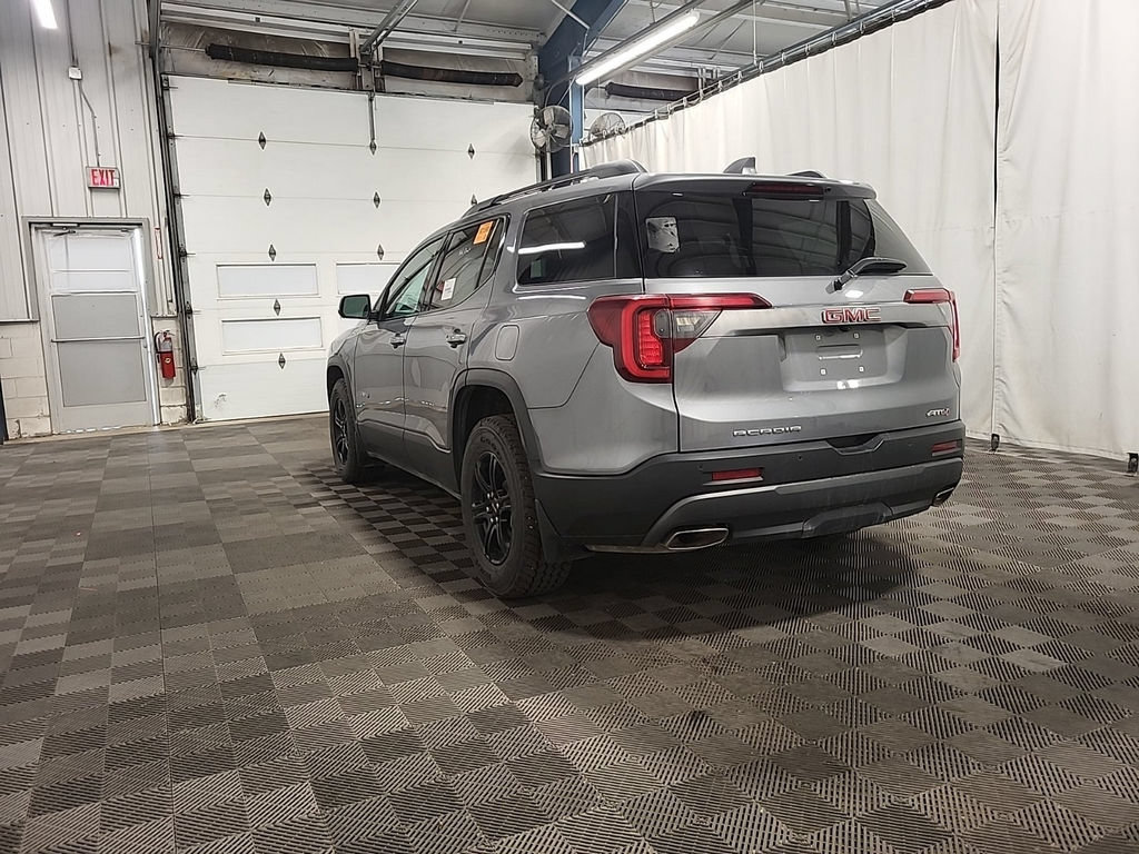 Used 2021 GMC Acadia AT4 w/ Trailering Package AWD/4WD image 4