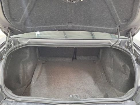 Used 2019 Dodge Challenger SXT image 10