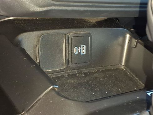 Used 2023 Ford Bronco Black Diamond AWD/4WD image 15