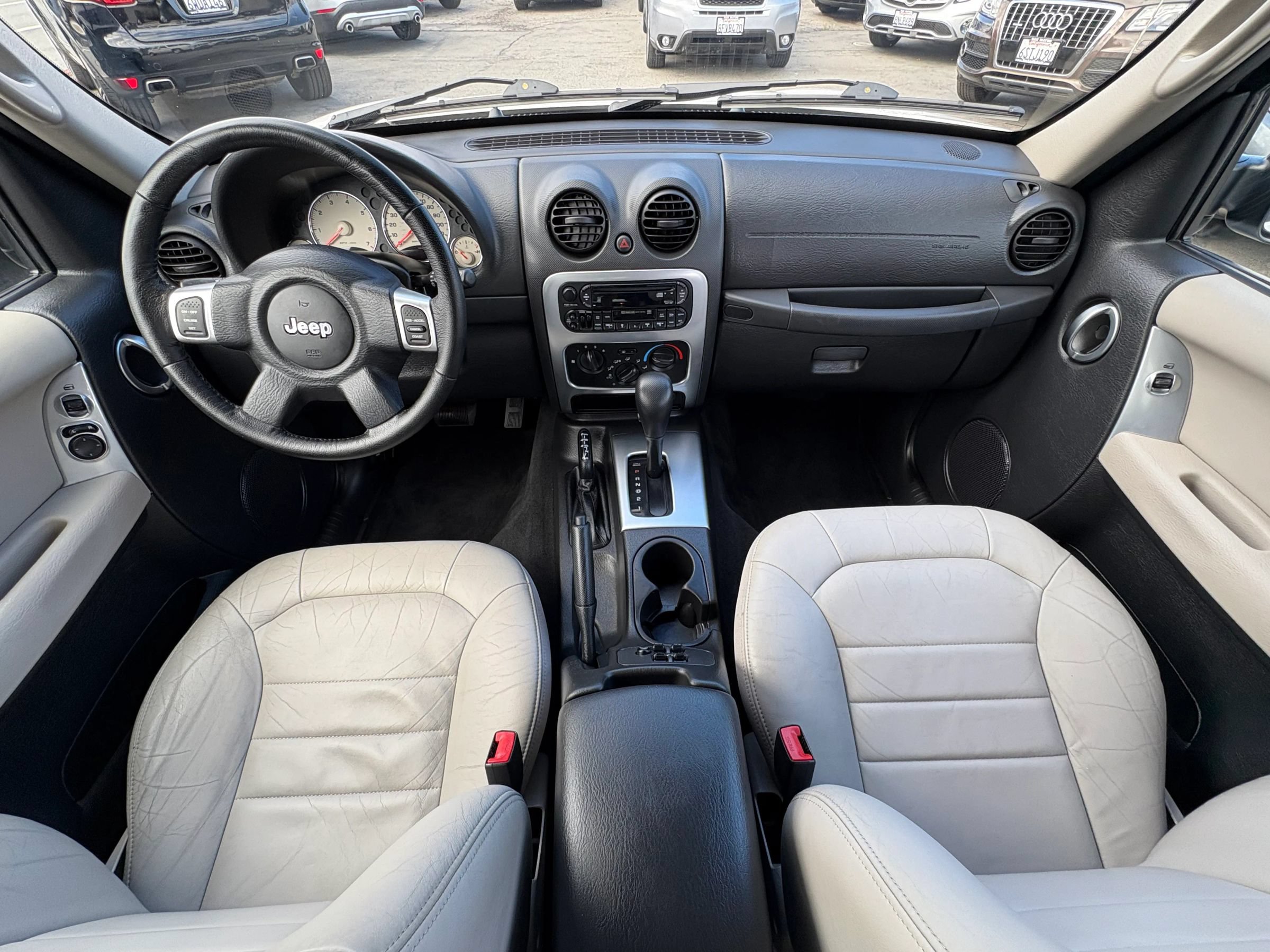 Used 2004 Jeep Liberty Limited w/ Trailer Tow Group AWD/4WD image 15