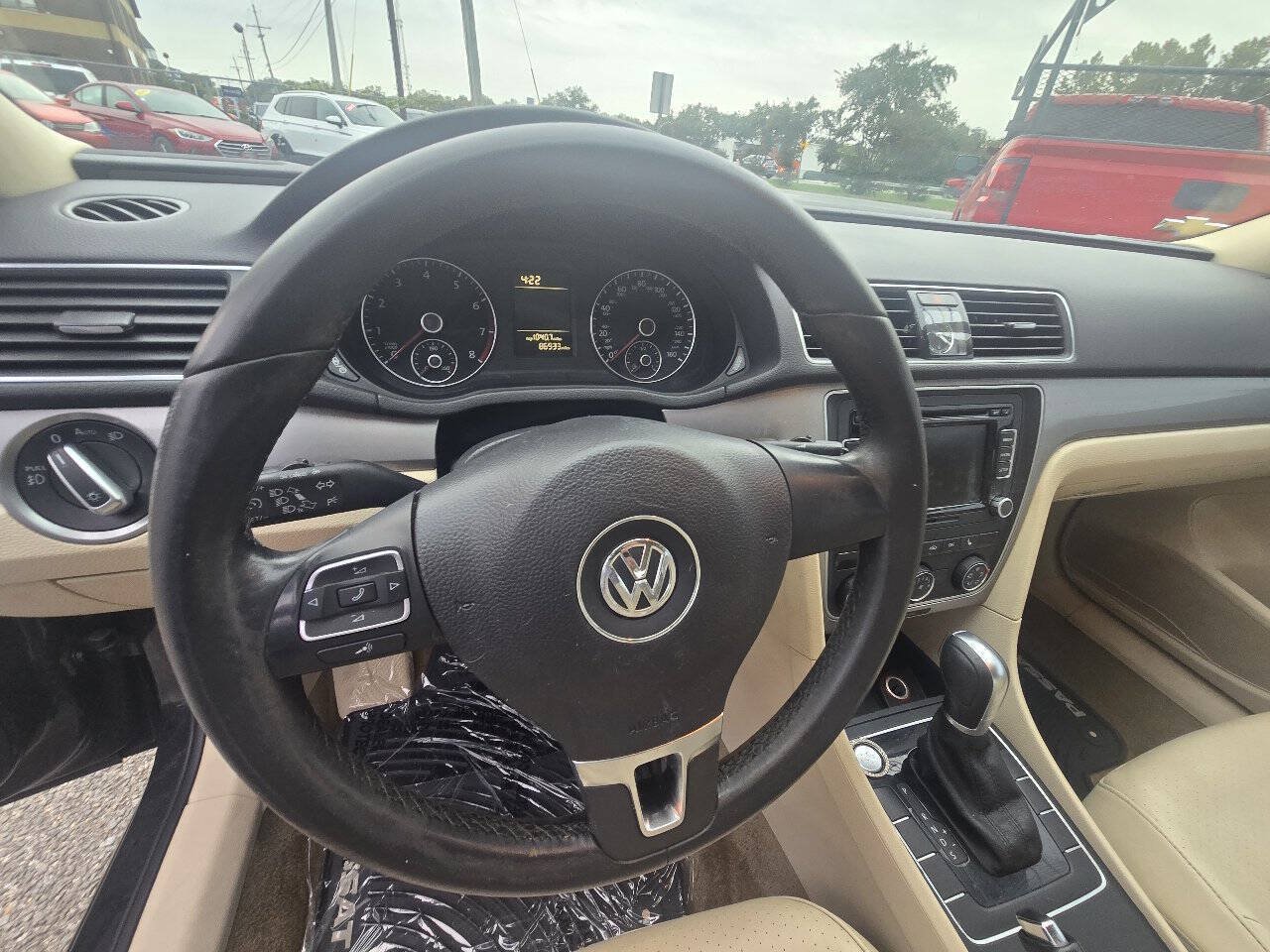 Used 2015 Volkswagen Passat 1.8T Limited Edition FWD image 20