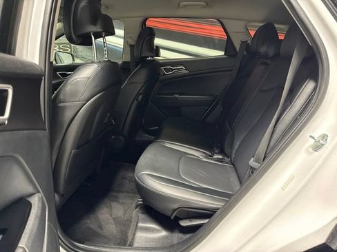 Used 2023 Kia Sportage EX FWD image 12