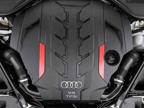 Used 2023 Audi S8 w/ S8 Executive Package AWD/4WD image 29