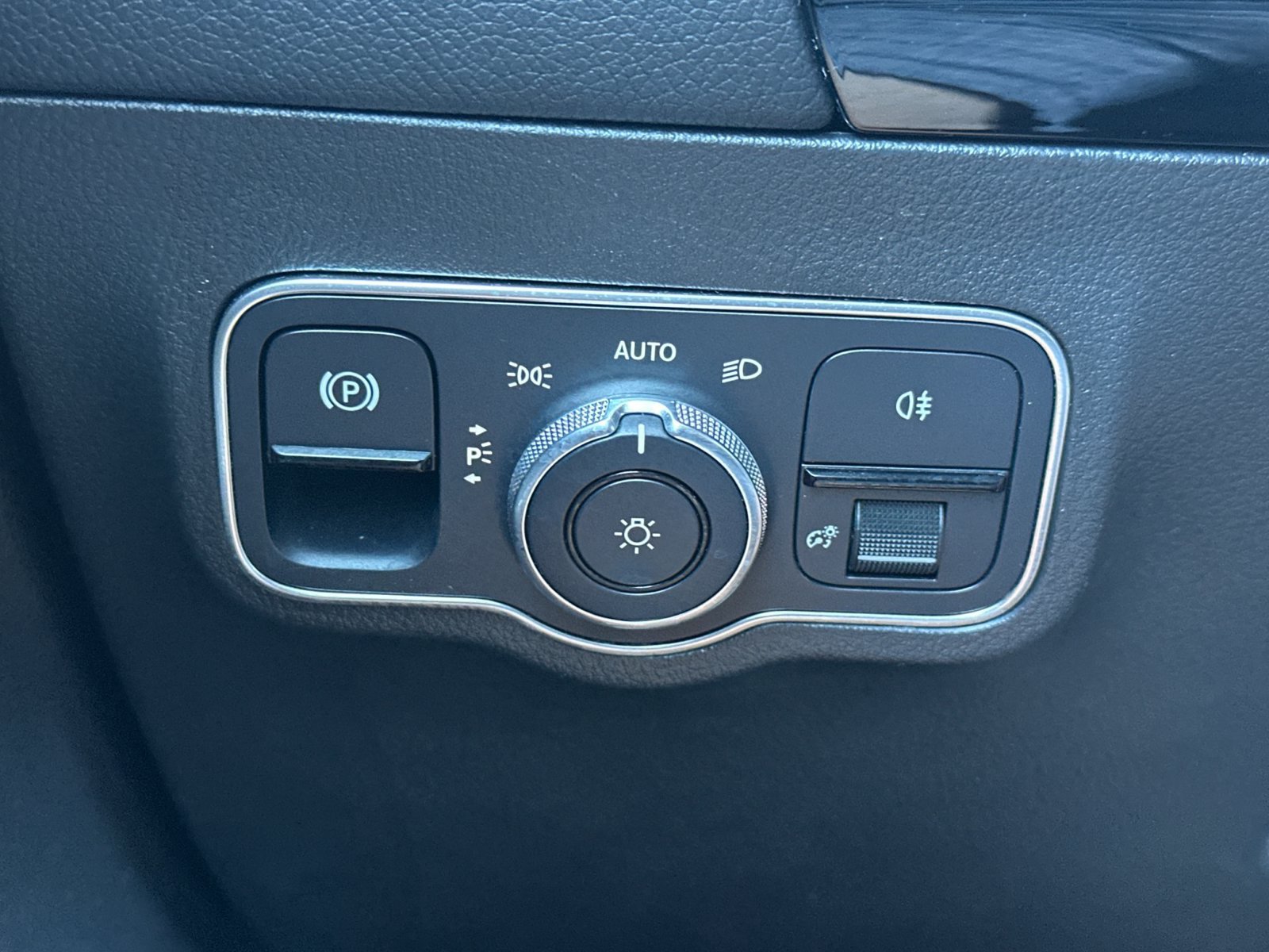 Used 2022 Mercedes-Benz GLA 250 image 28