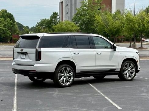 Certified 2025 Cadillac Escalade Sport Platinum AWD/4WD image 8