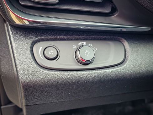 New 2026 Buick Envista Preferred image 14